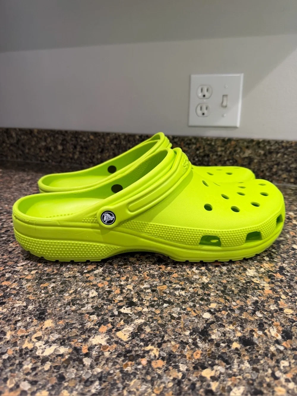 Crocs Classic Clog Mens - Neon Green 17